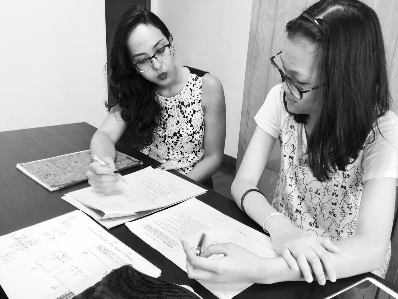 Students attending an intensive Secondary Science lesson in preparation for GCE O-Levels.