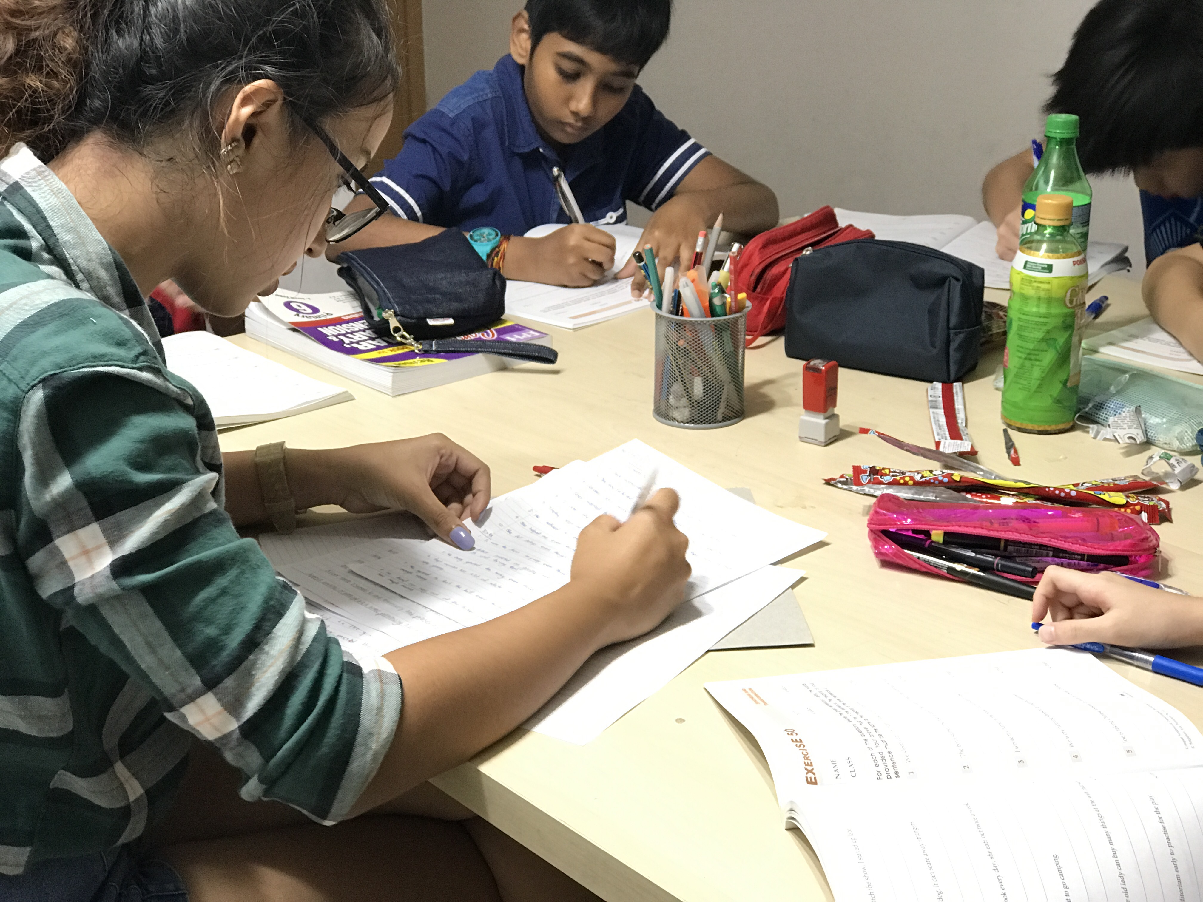 English Punggol Tuition Centre Good Tutor for Small Group Pri Sec English Maths Science Qualified Tutors  Primary Secondary P1 p2 p3 p4 p5 p6 PSLE GCE O level
