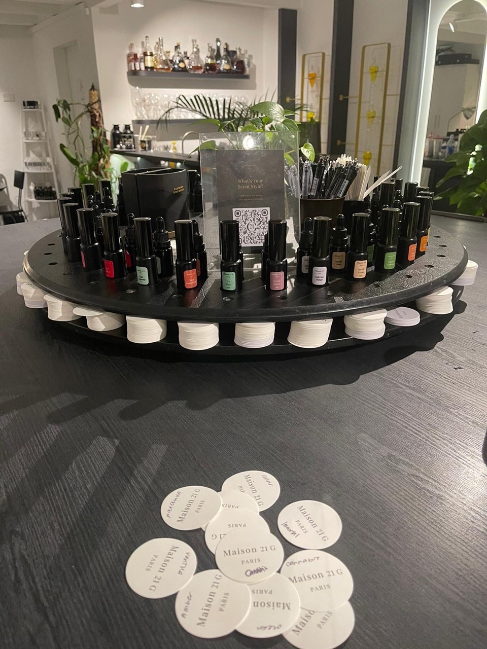 Perfumery workspace for mixing and matching fragrances.