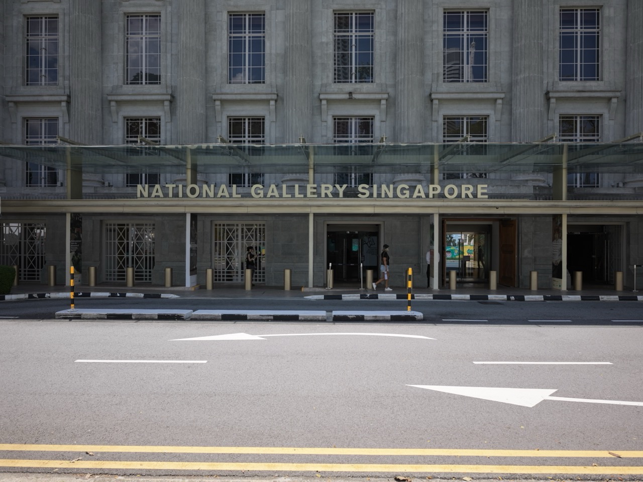 Side entrance and adjoining road at National Gallery Singapore