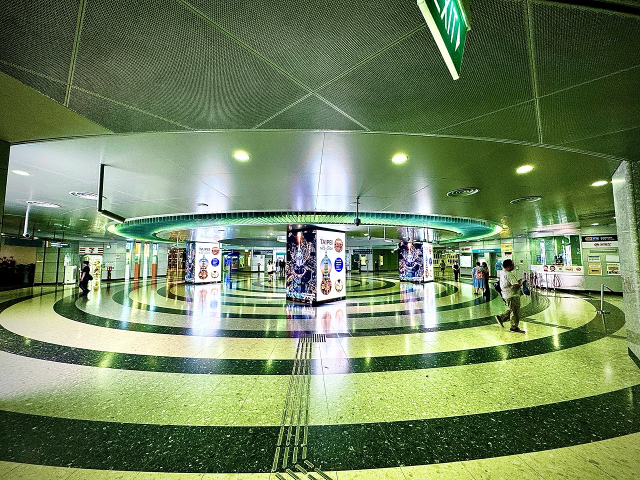 Bayfront MRT station foyer with displays, station control and ticketing facilities.